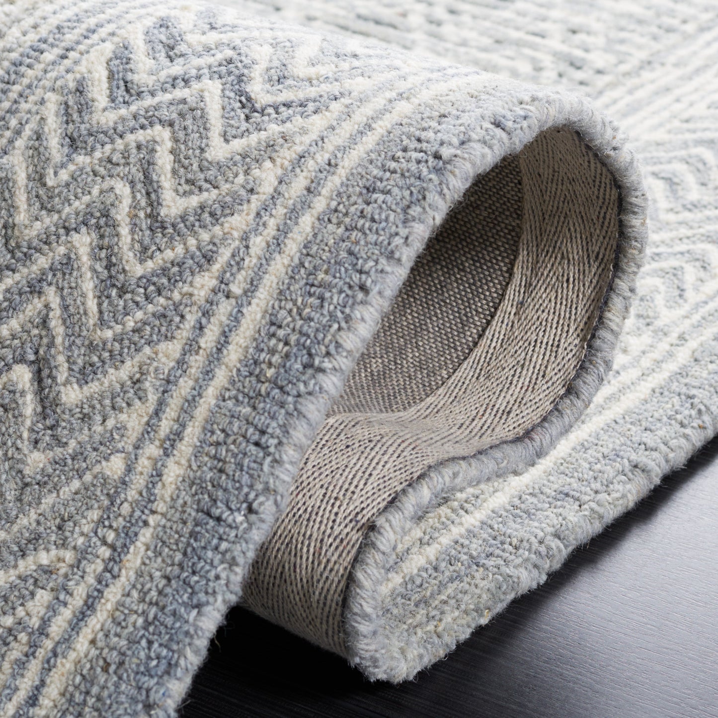 Abstract 226 Rug | Safavieh – ABT226