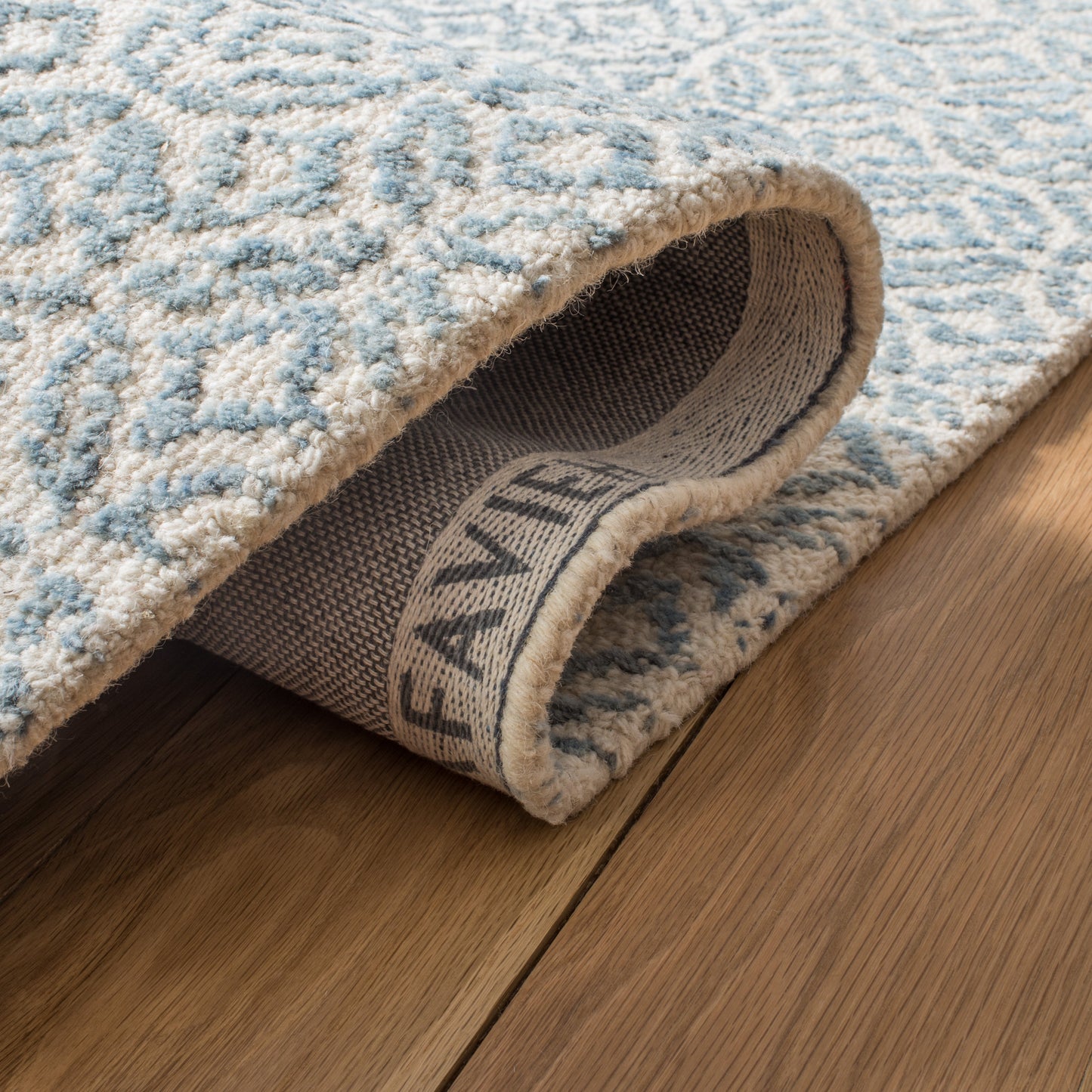 Abstract 342 Rug | Safavieh - ABT342