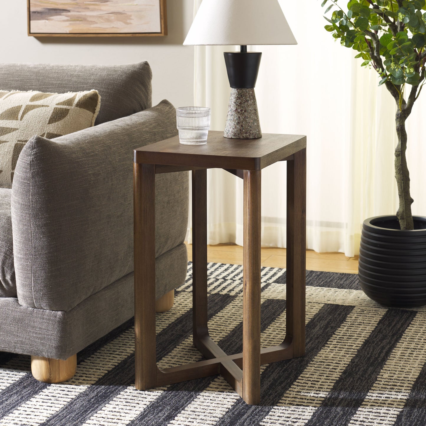 Akai Accent Table | Safavieh – ACC2400