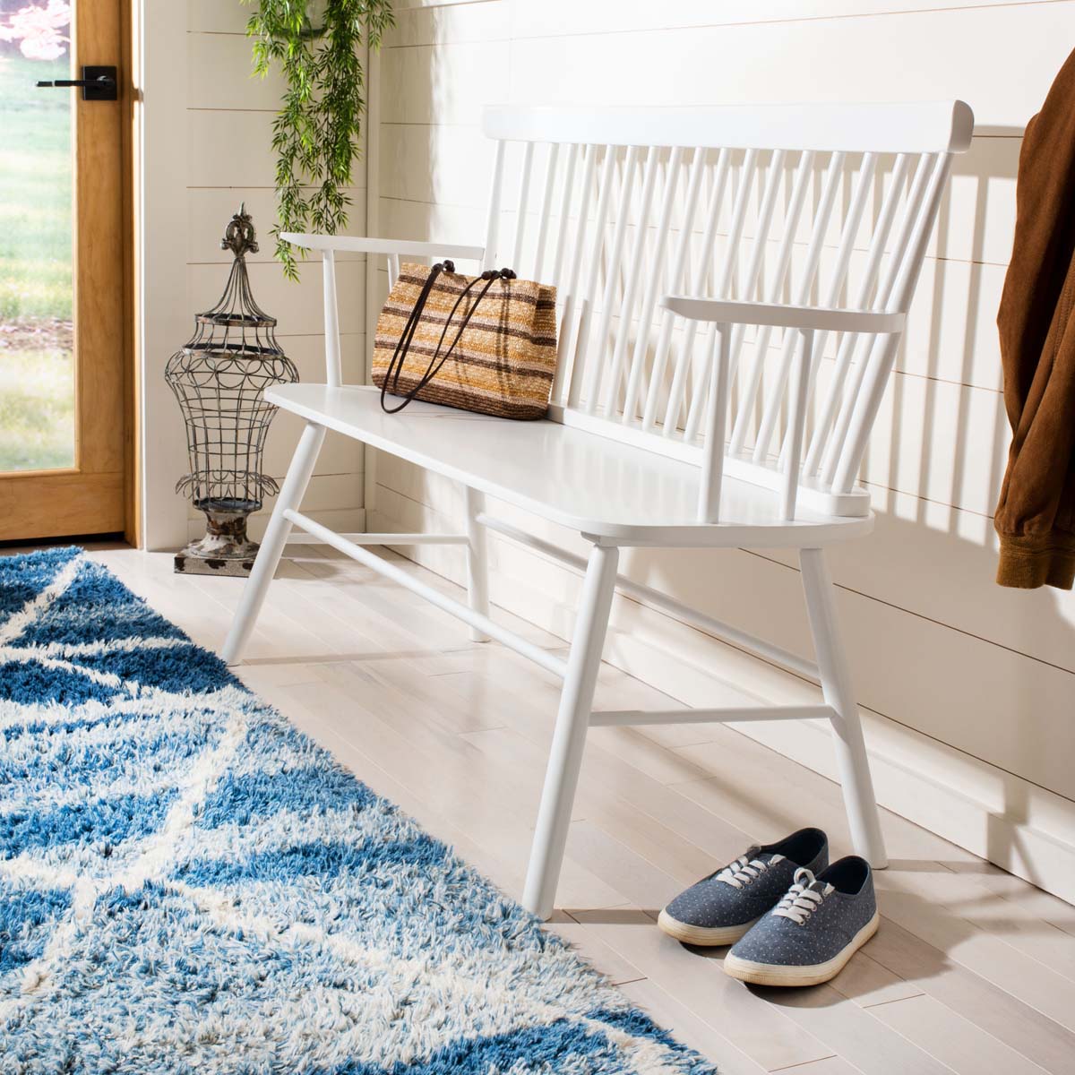 Addison Spindleback Settee | Safavieh - AMH8513