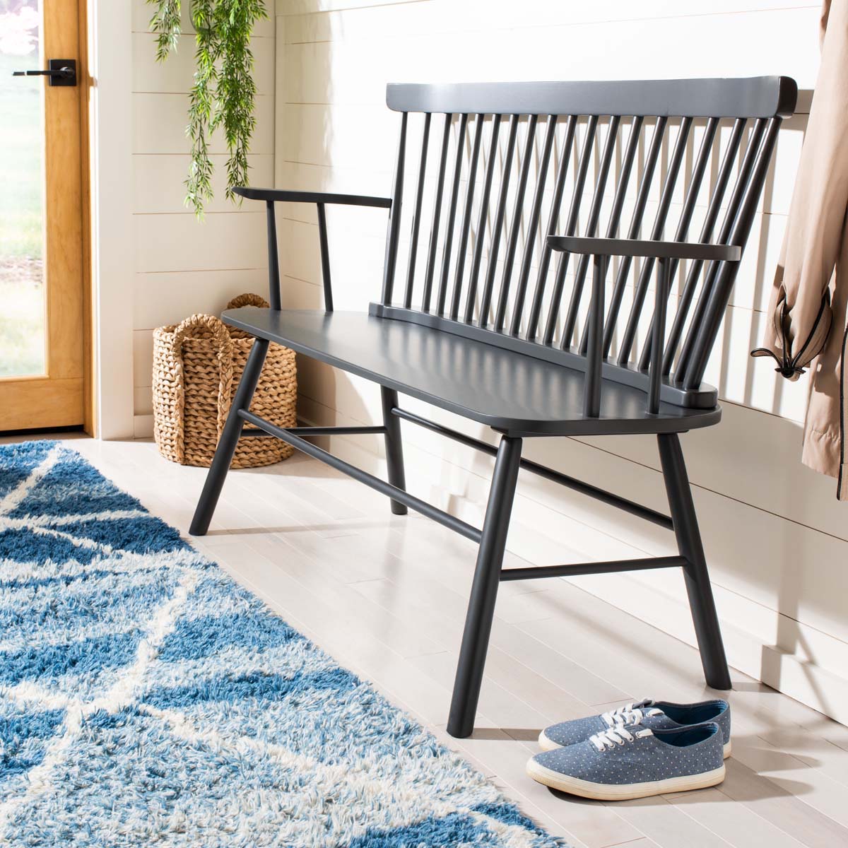Addison Spindleback Settee | Safavieh - AMH8513