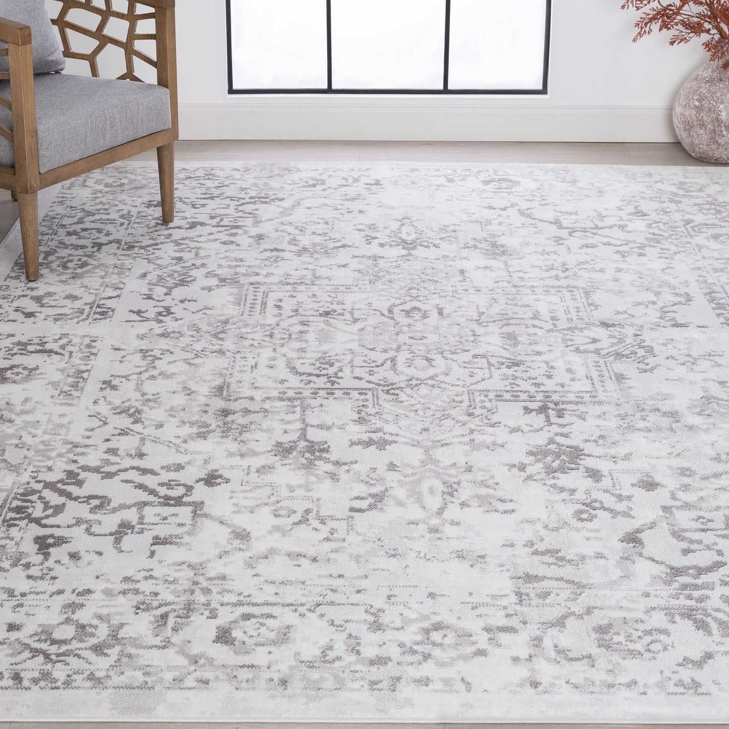 Linx French Country Medallion Indoor Area Rug