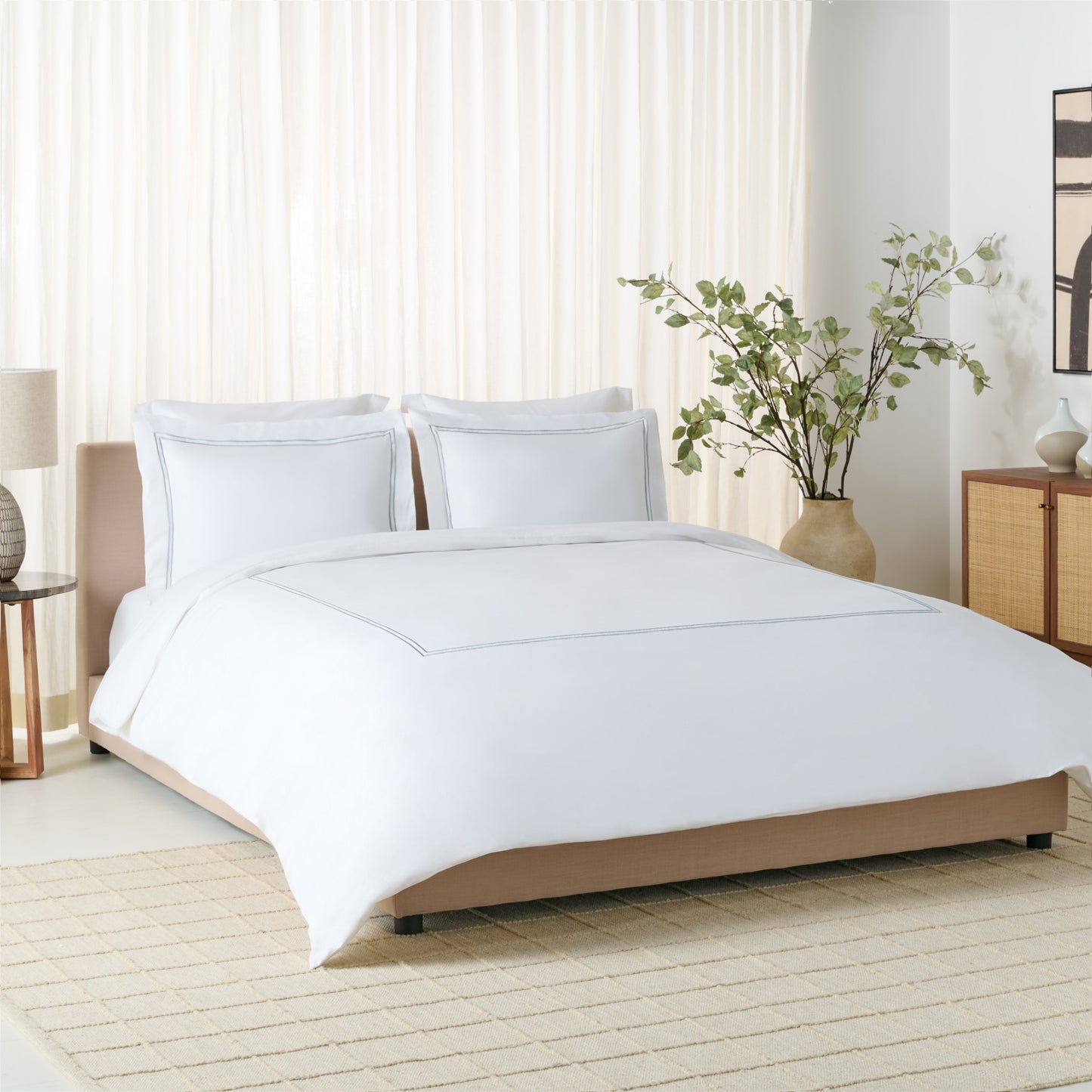 2 Line Embroidery Hotel Duvet Cover 3 Piece | Safavieh - DVT1001