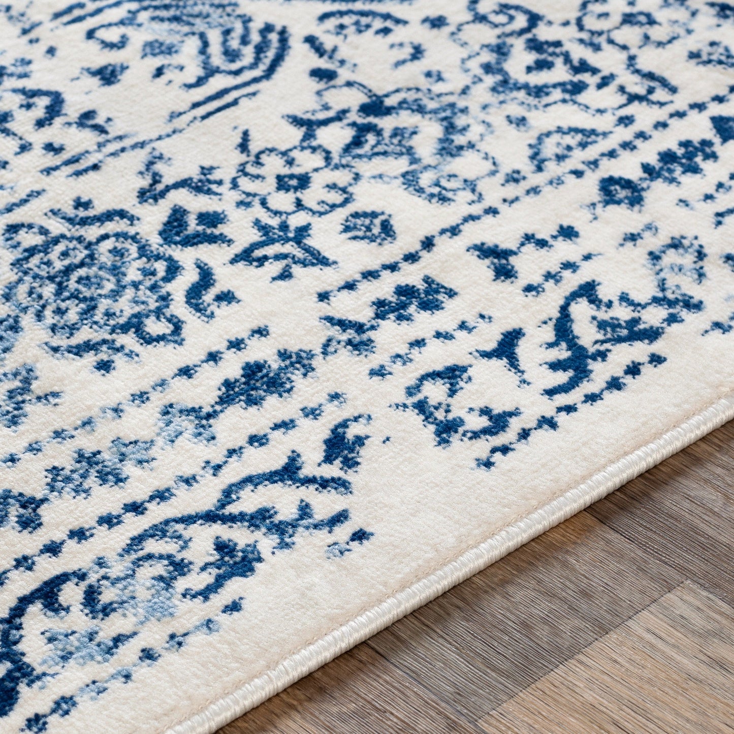 Livabliss Henson Vintage Traditional Area Rug
