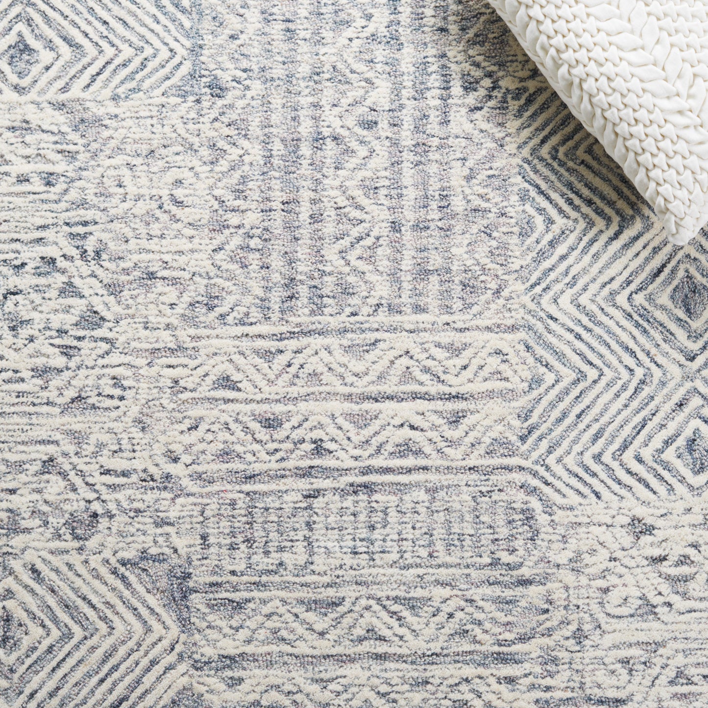 Abstract 225 Rug | Safavieh – ABT225