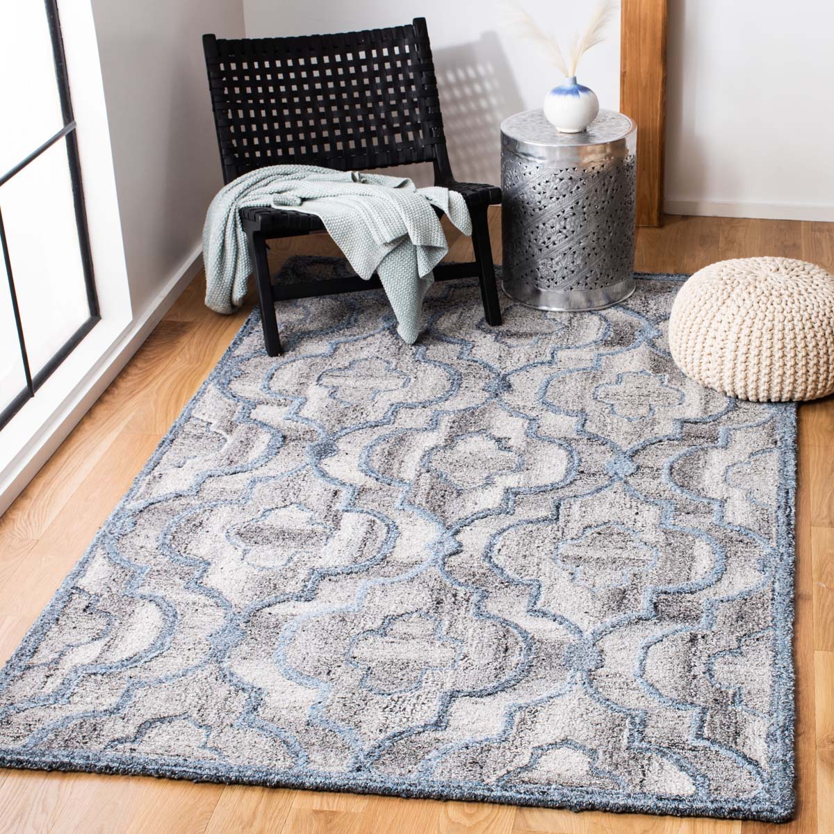 Abstract 646 Rug | Safavieh - ABT646