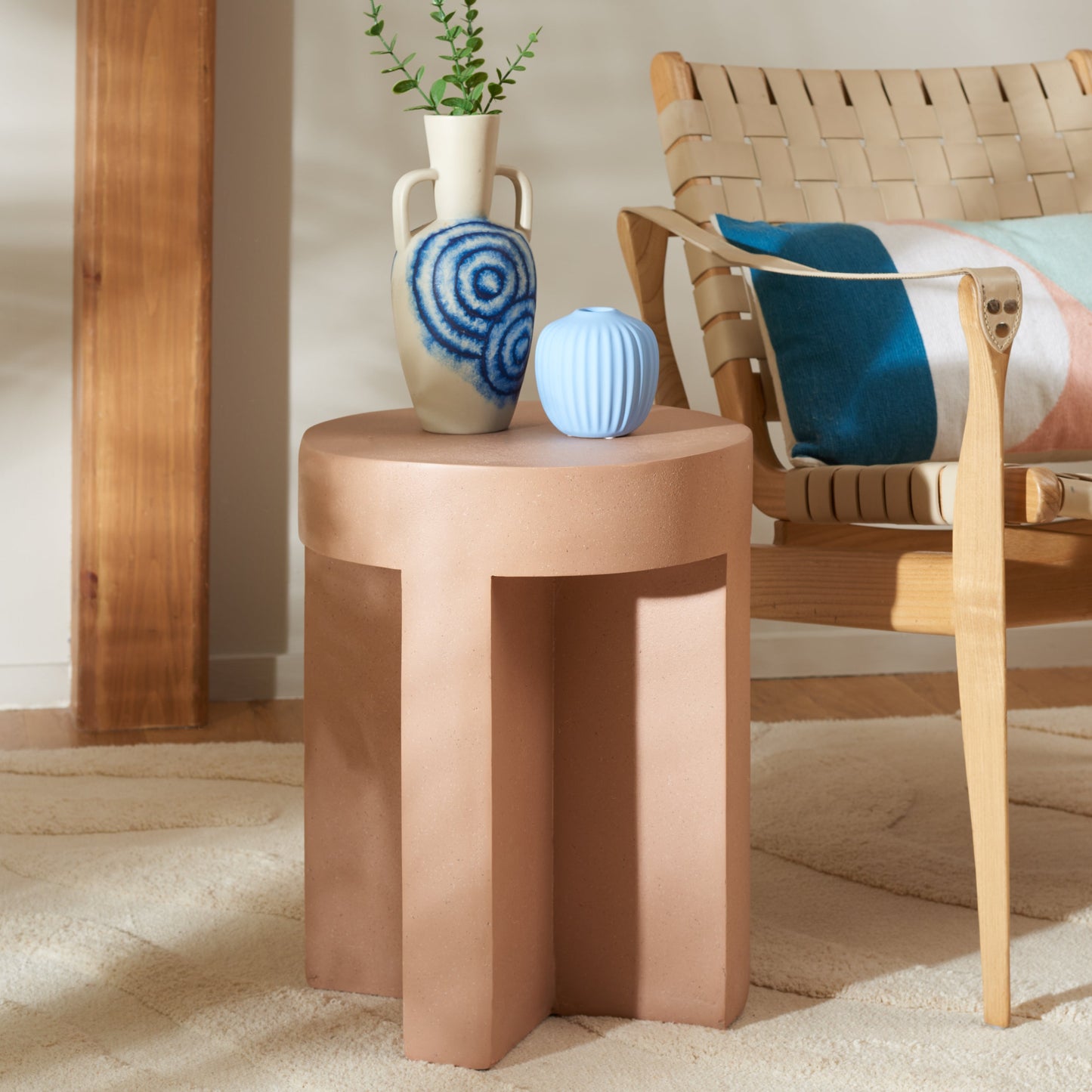 Aldrich Round Accent Table | Safavieh – ACC2821