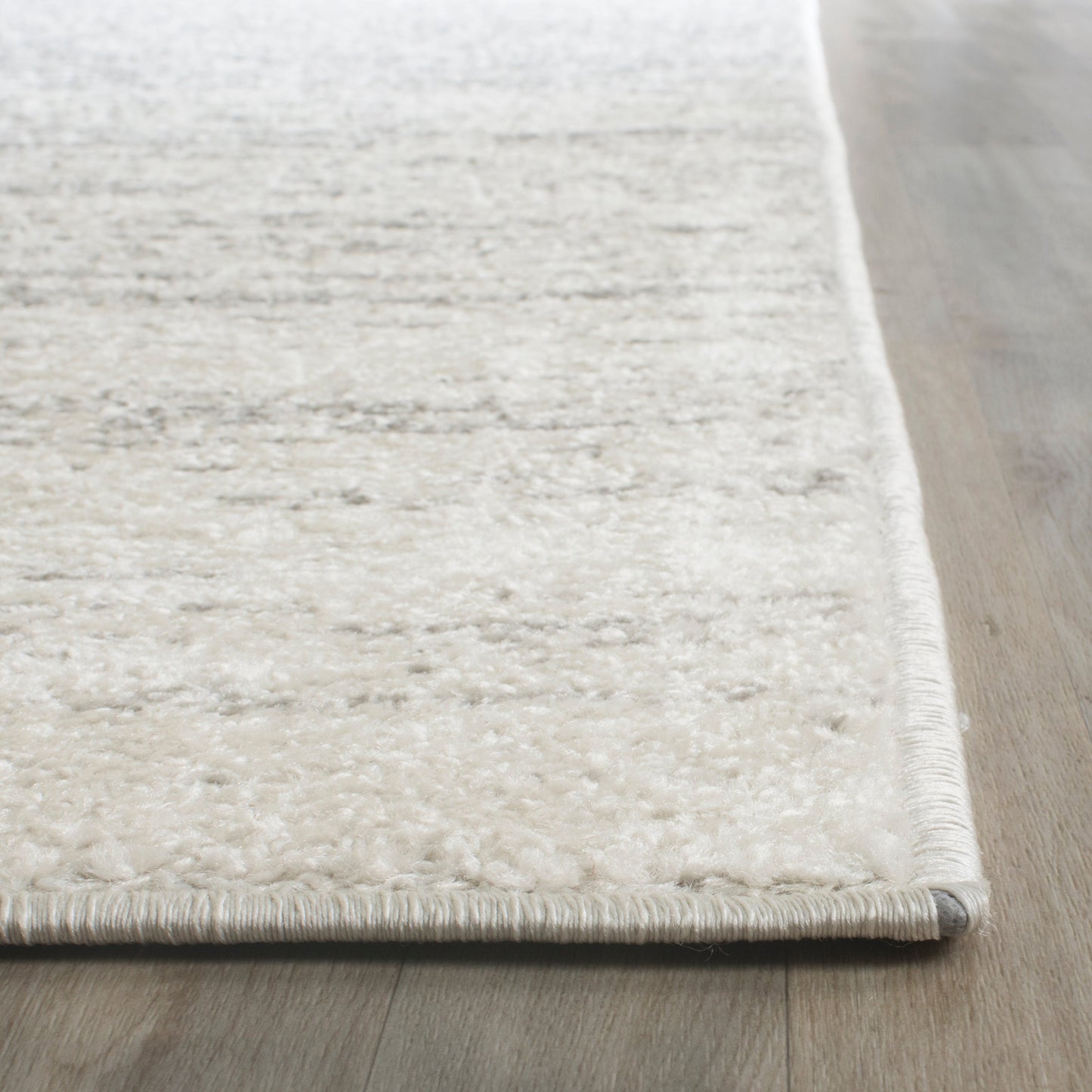 Adirondack 113 Rug, White | Safavieh - ADR113