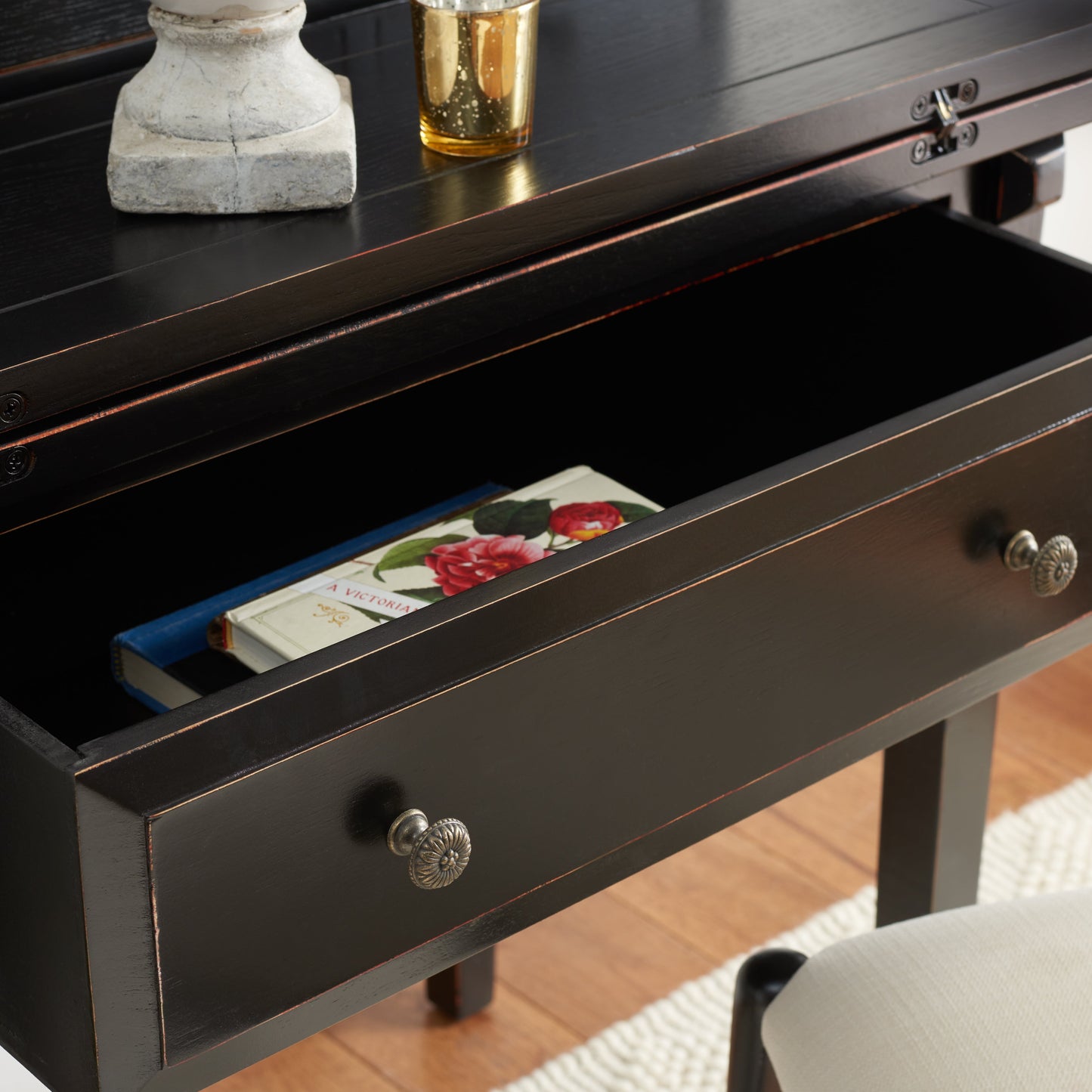 Abigail Desk | Safavieh - AMH6520