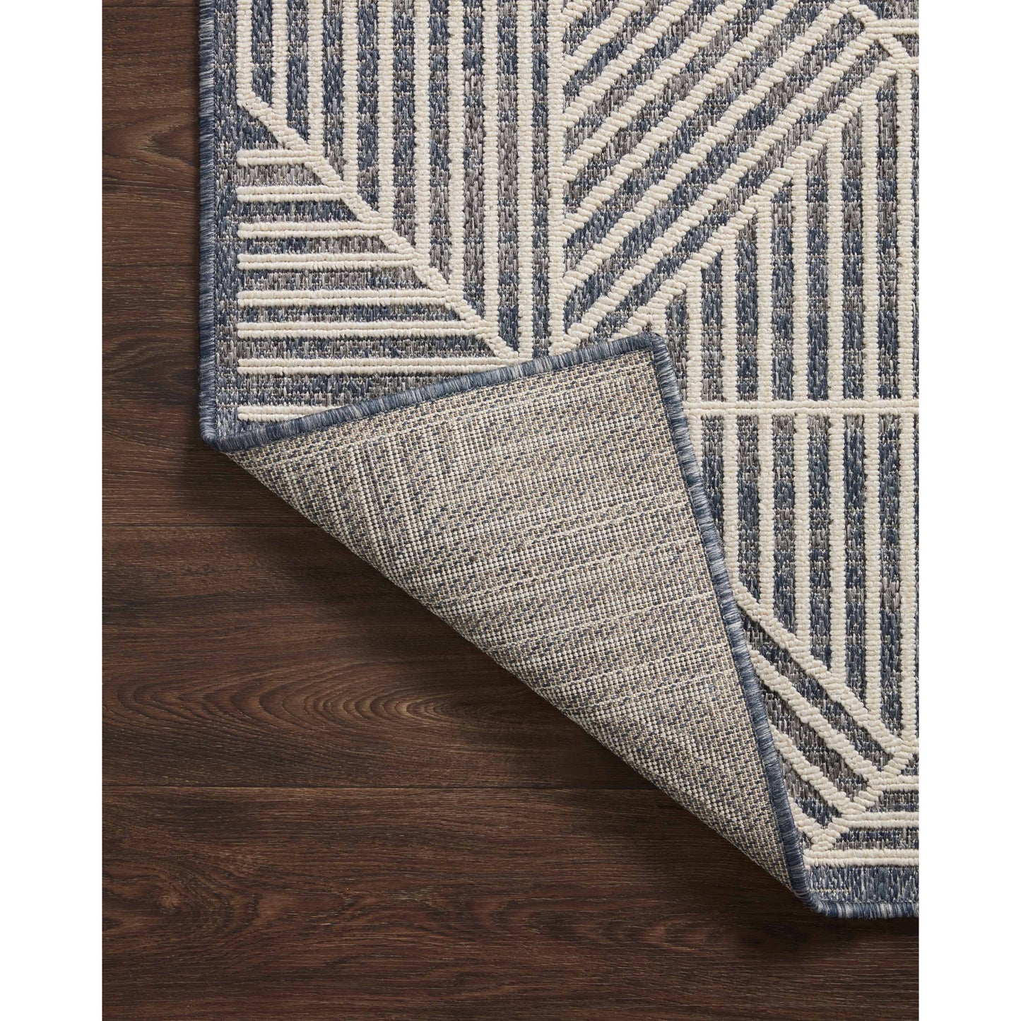 Alexander Home Renee Geometric Modern Indoor / Outdoor Rug