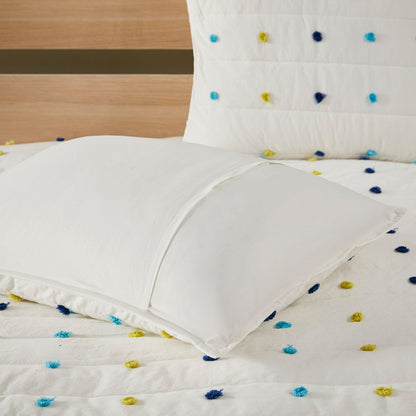 Intelligent Design Kids Ensley Pom Pom Cotton Jacquard Quilt Set with Throw Pillows