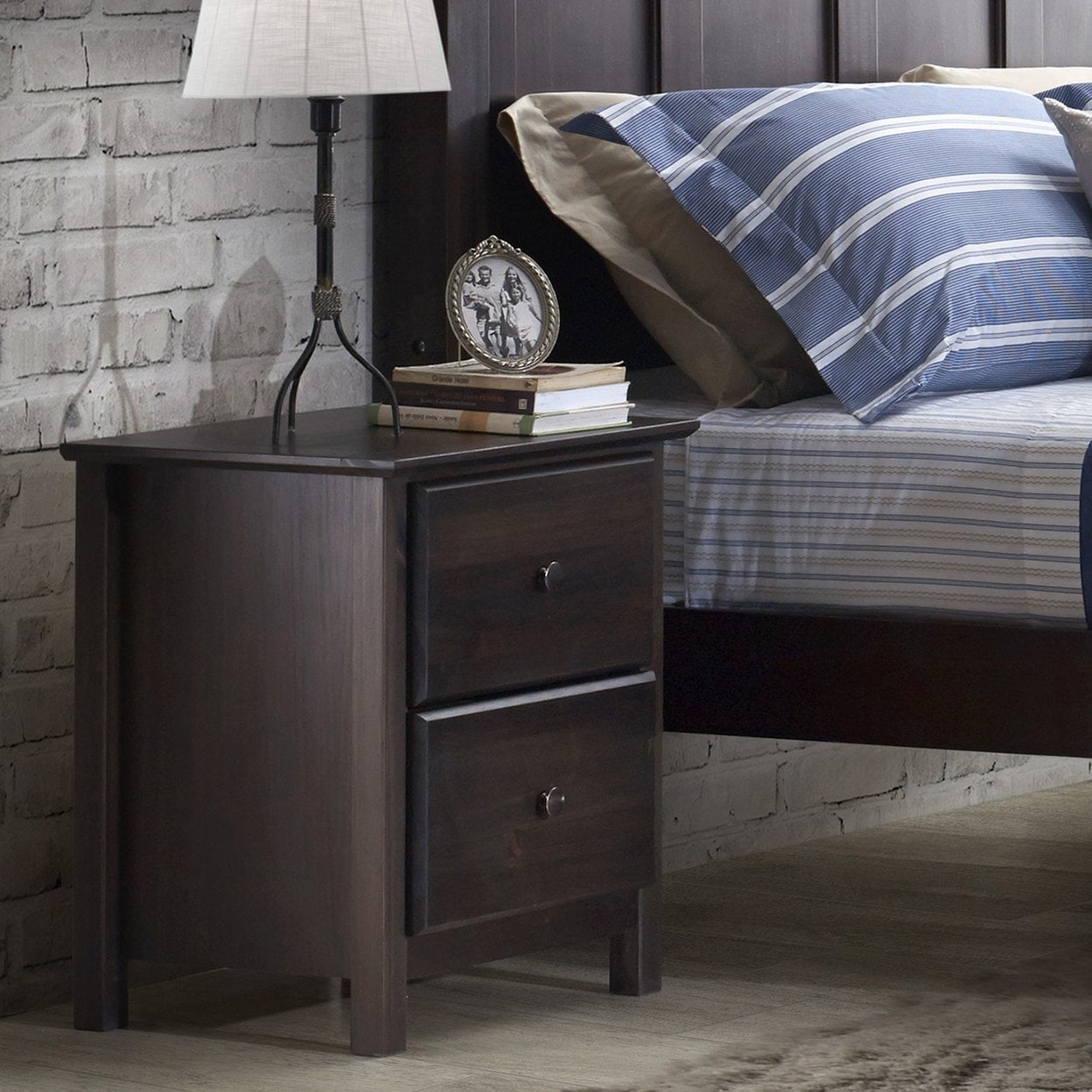 Grain Wood Furniture Shaker 2-drawer Solid Wood Nightstand