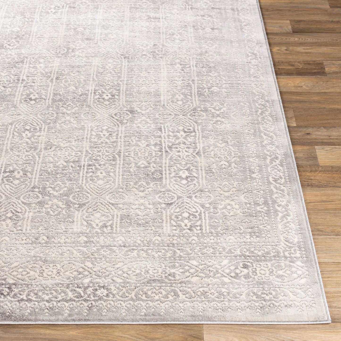 Livabliss Henson Vintage Traditional Area Rug