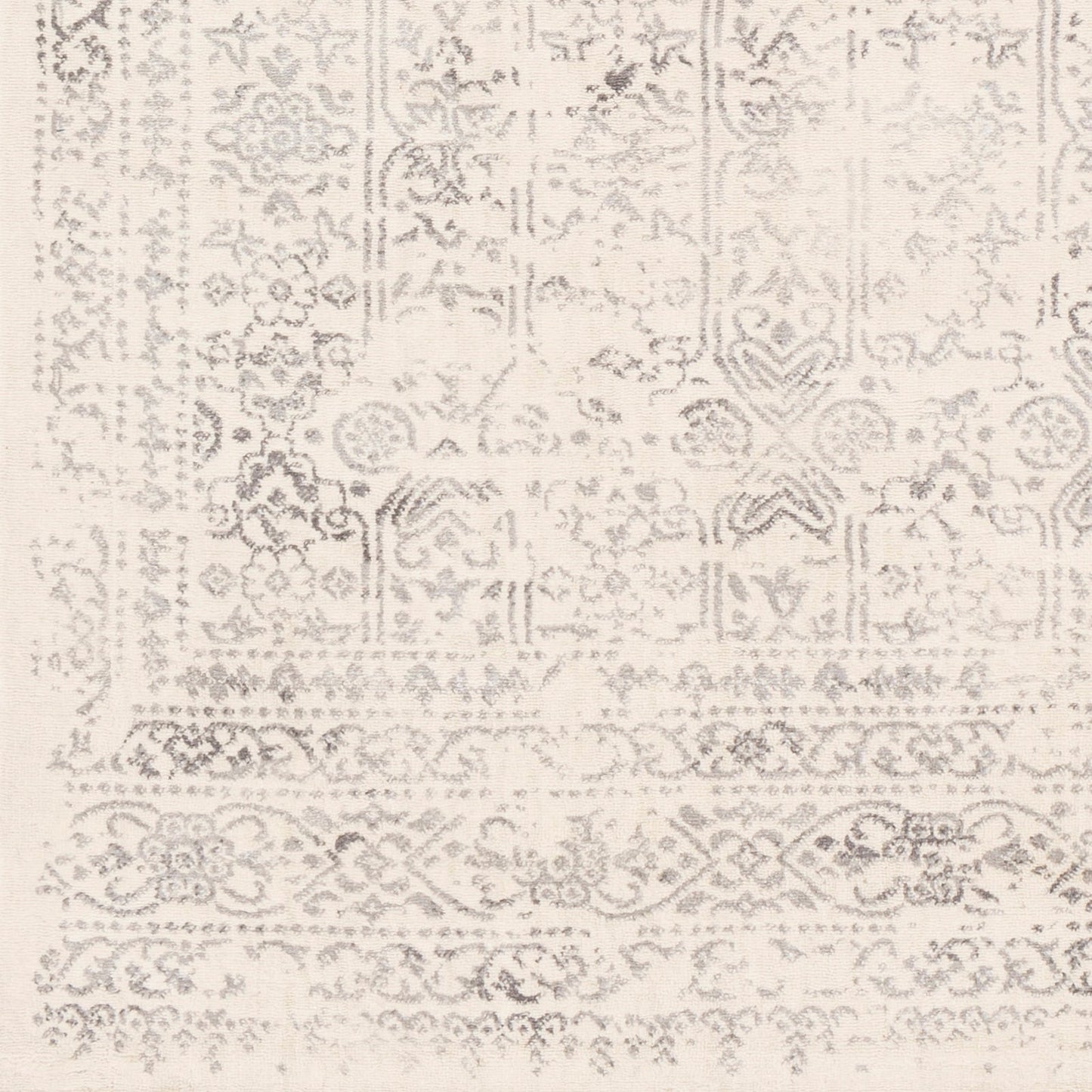 Livabliss Henson Vintage Traditional Area Rug