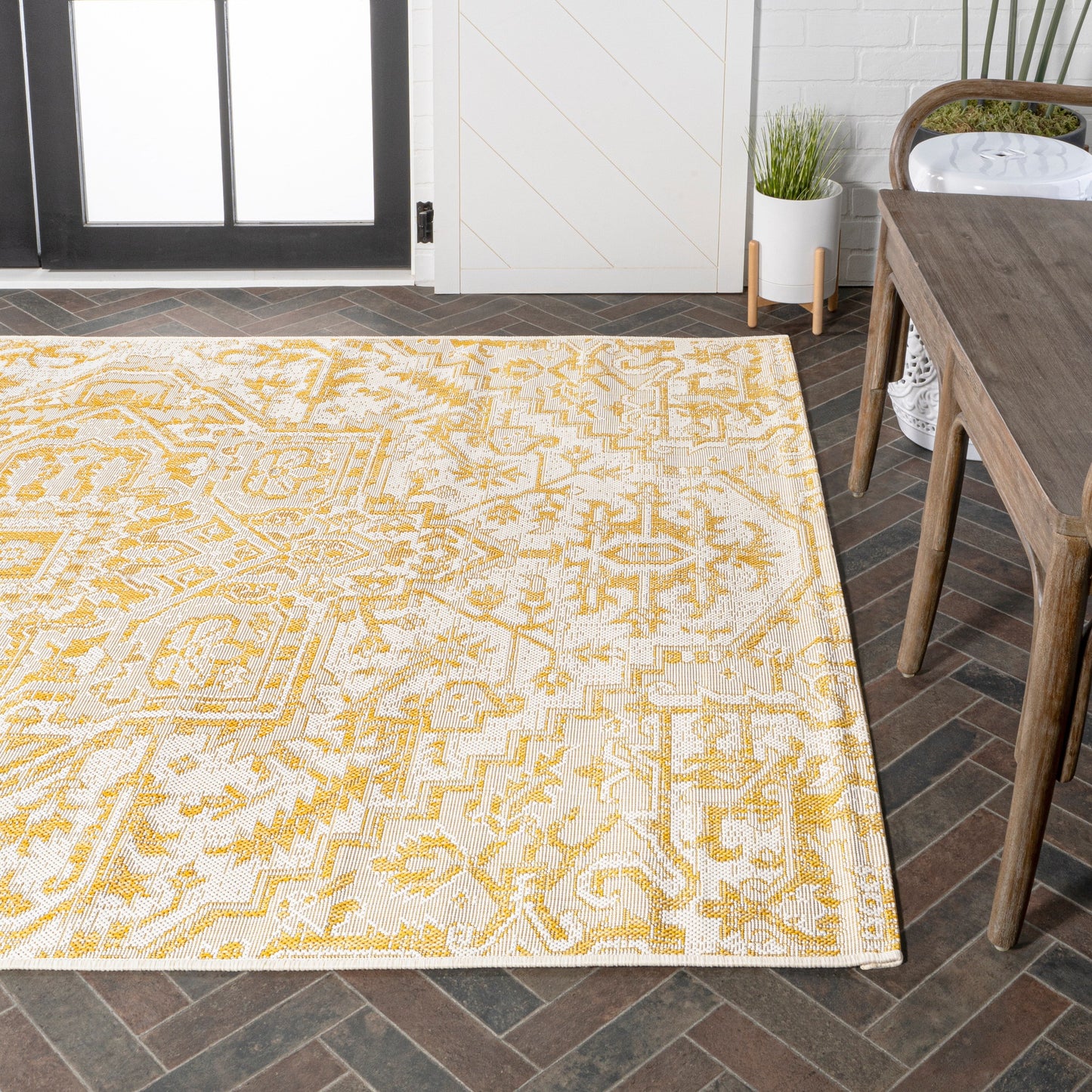 JONATHAN Y Charleston Medallion Indoor/Outdoor Area Rug