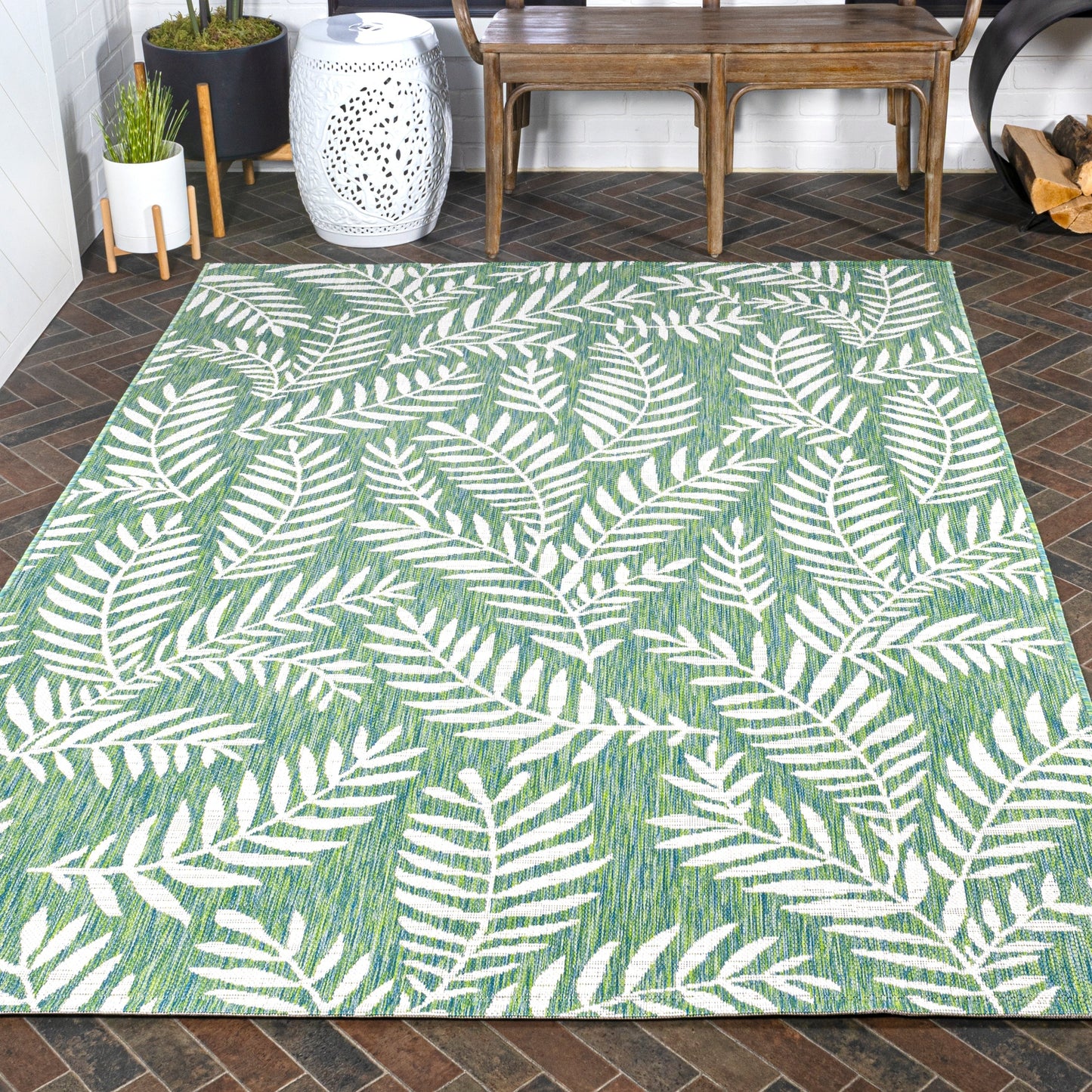 JONATHAN Y Galon Palm Frond Indoor/Outdoor Area Rug