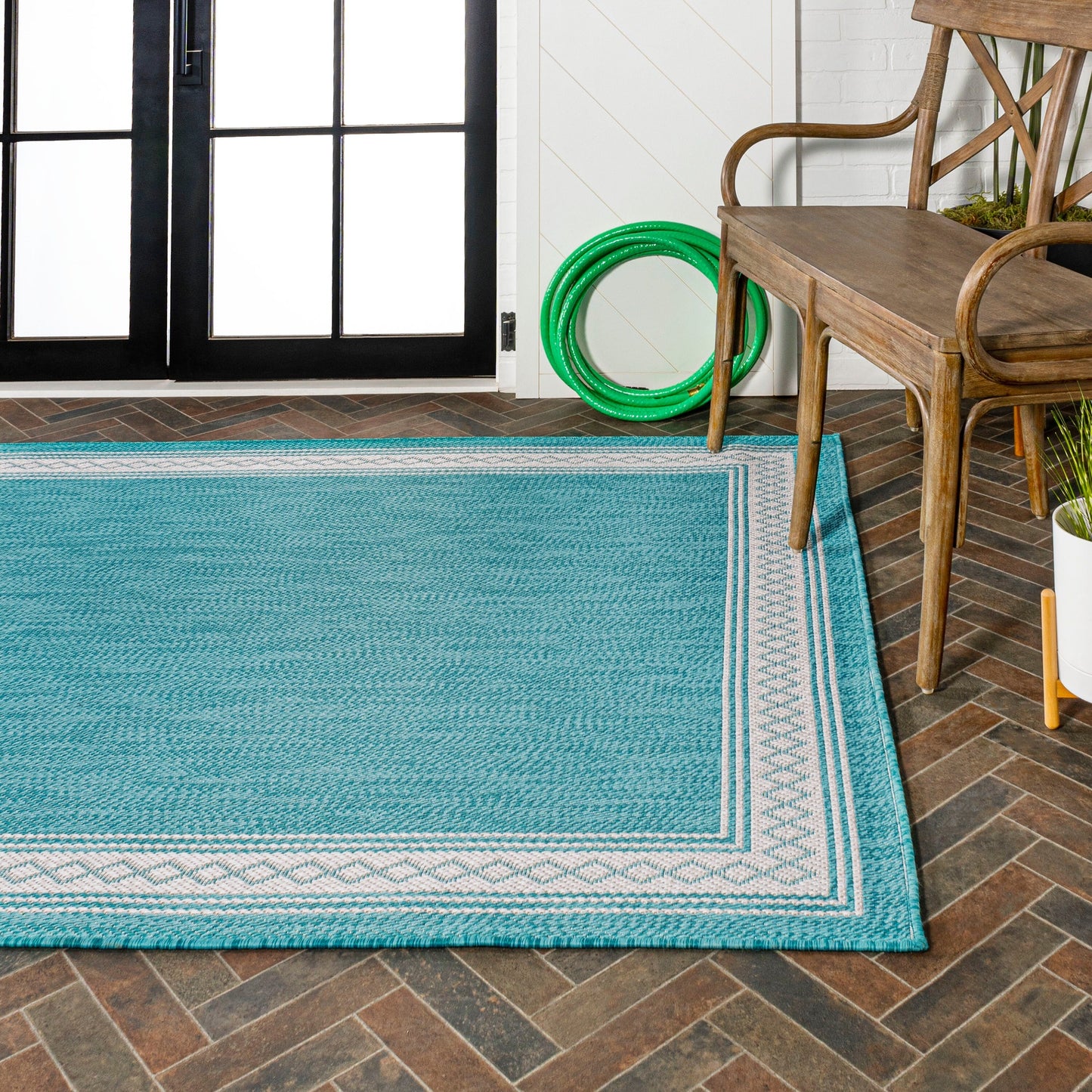 JONATHAN Y Havana Classic Diamond Border Indoor/Outdoor Area Rug