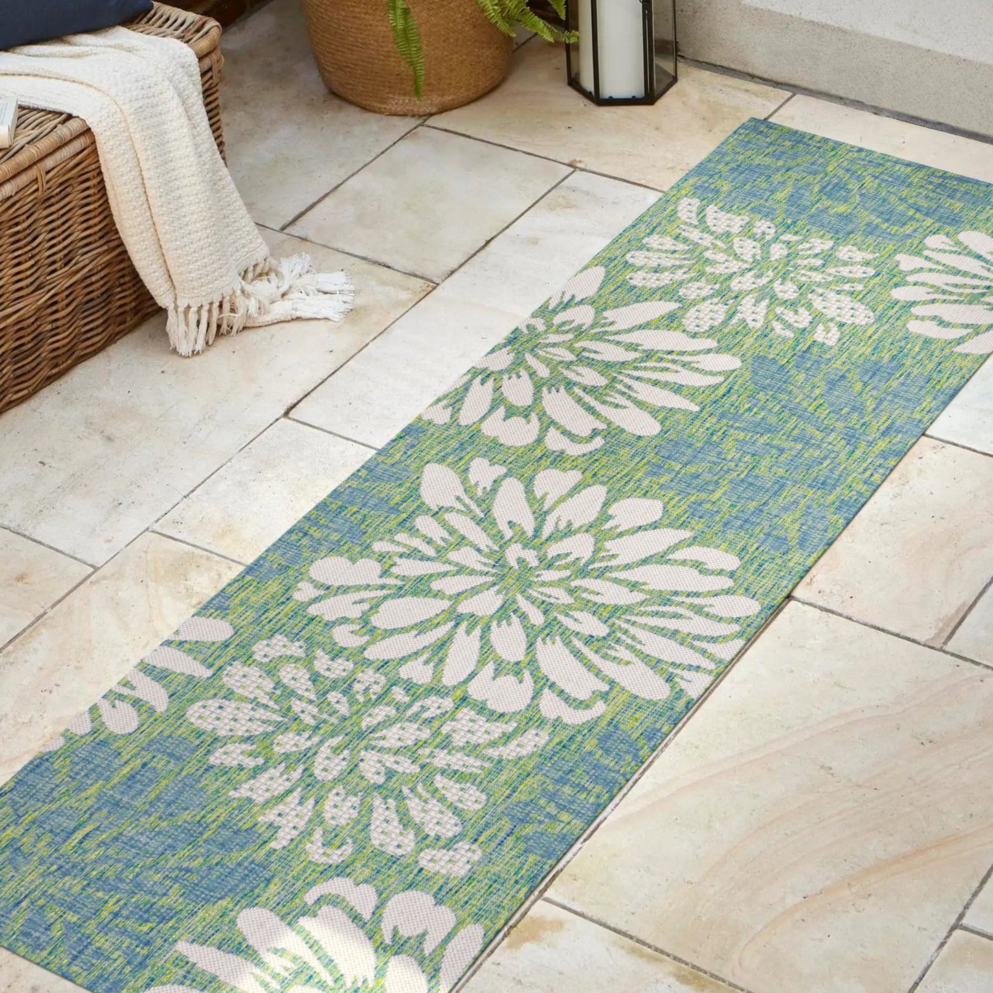JONATHAN Y Floral Textured Weave Indoor/Outdoor Area Rug