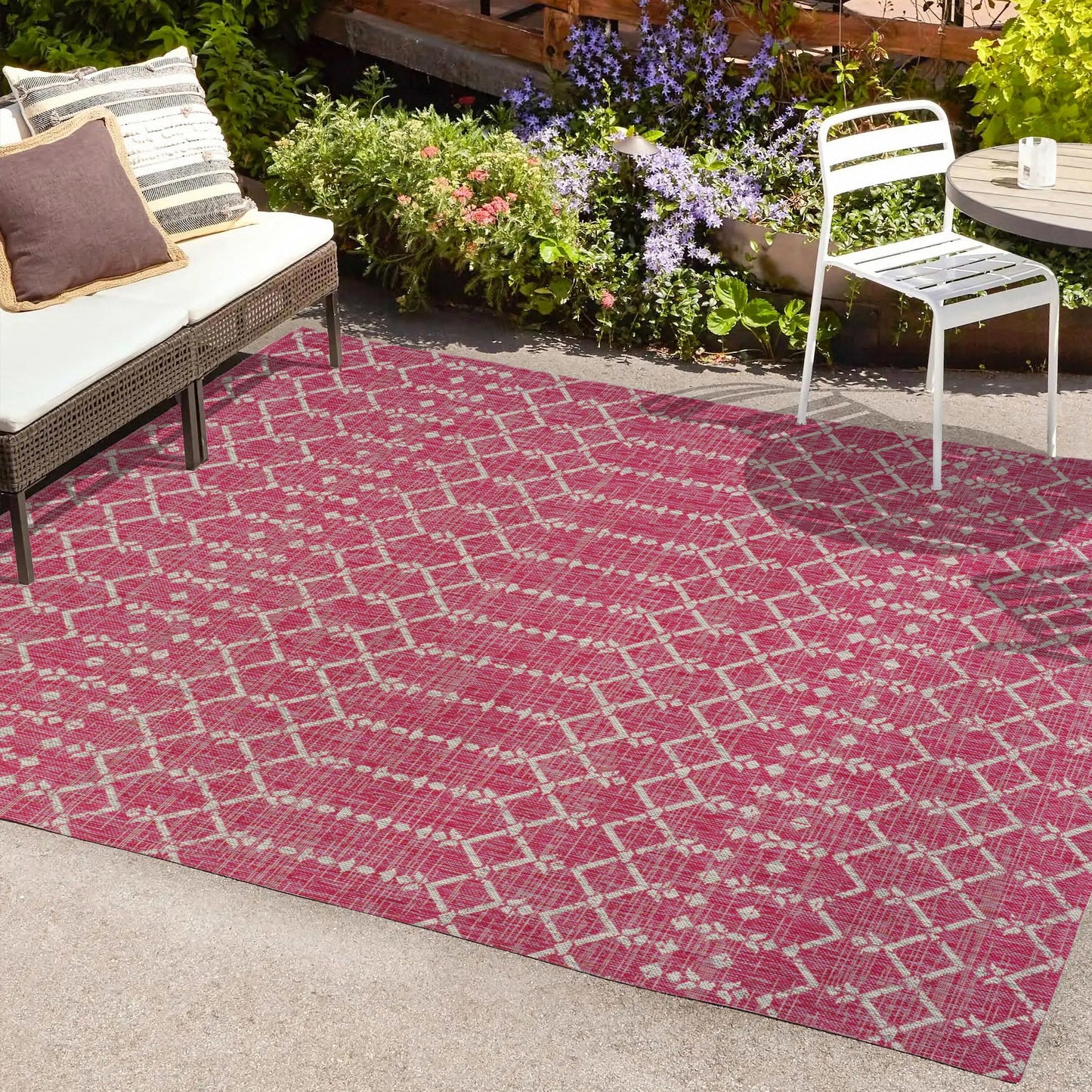 JONATHAN Y Trebol Moroccan Geometric Textured Weave Indoor/Outdoor Area Rug