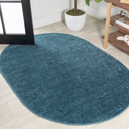 JONATHAN Y Tumbling Solid Low-Pile Area Rug