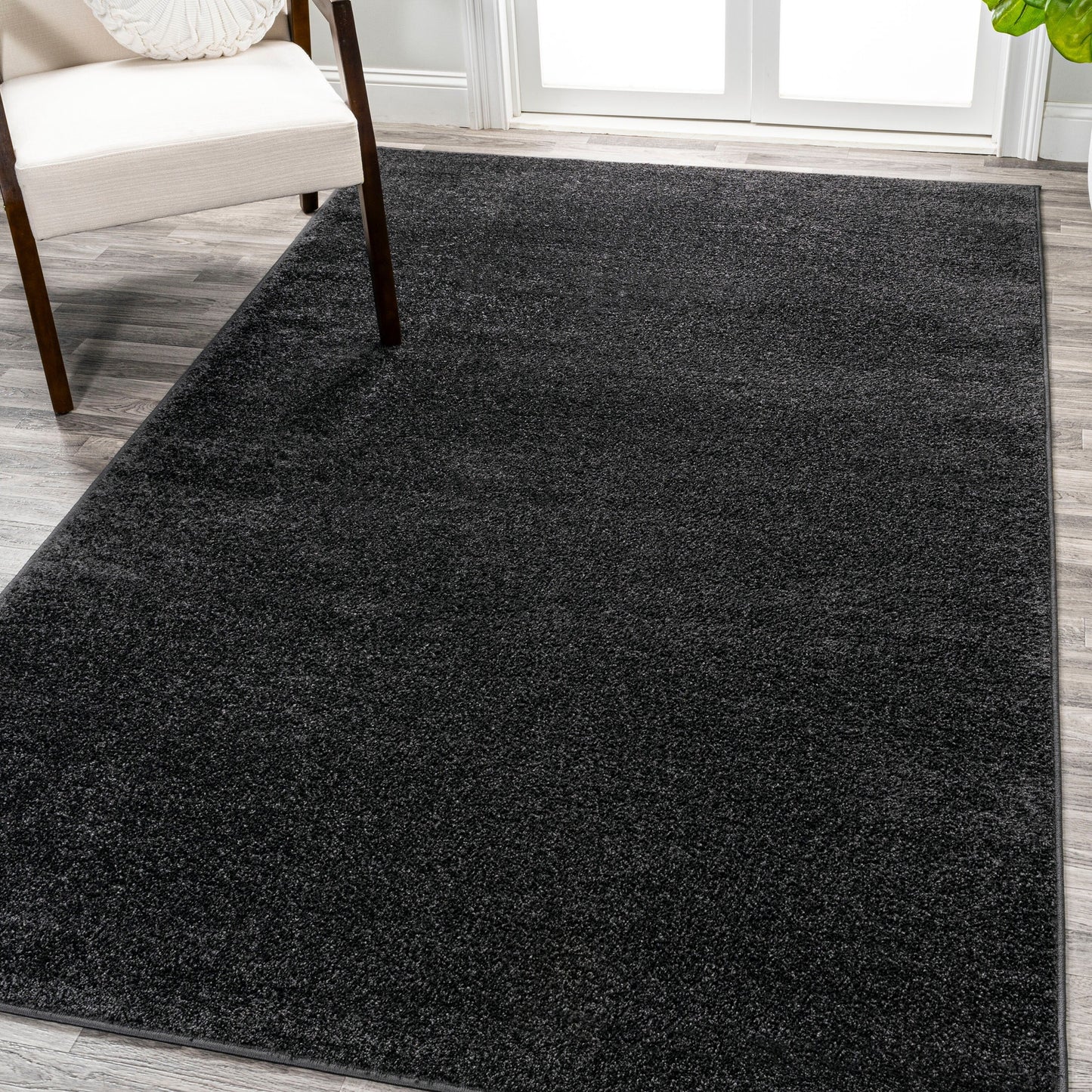 JONATHAN Y Tumbling Solid Low-Pile Area Rug