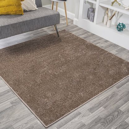 JONATHAN Y Tumbling Solid Low-Pile Area Rug