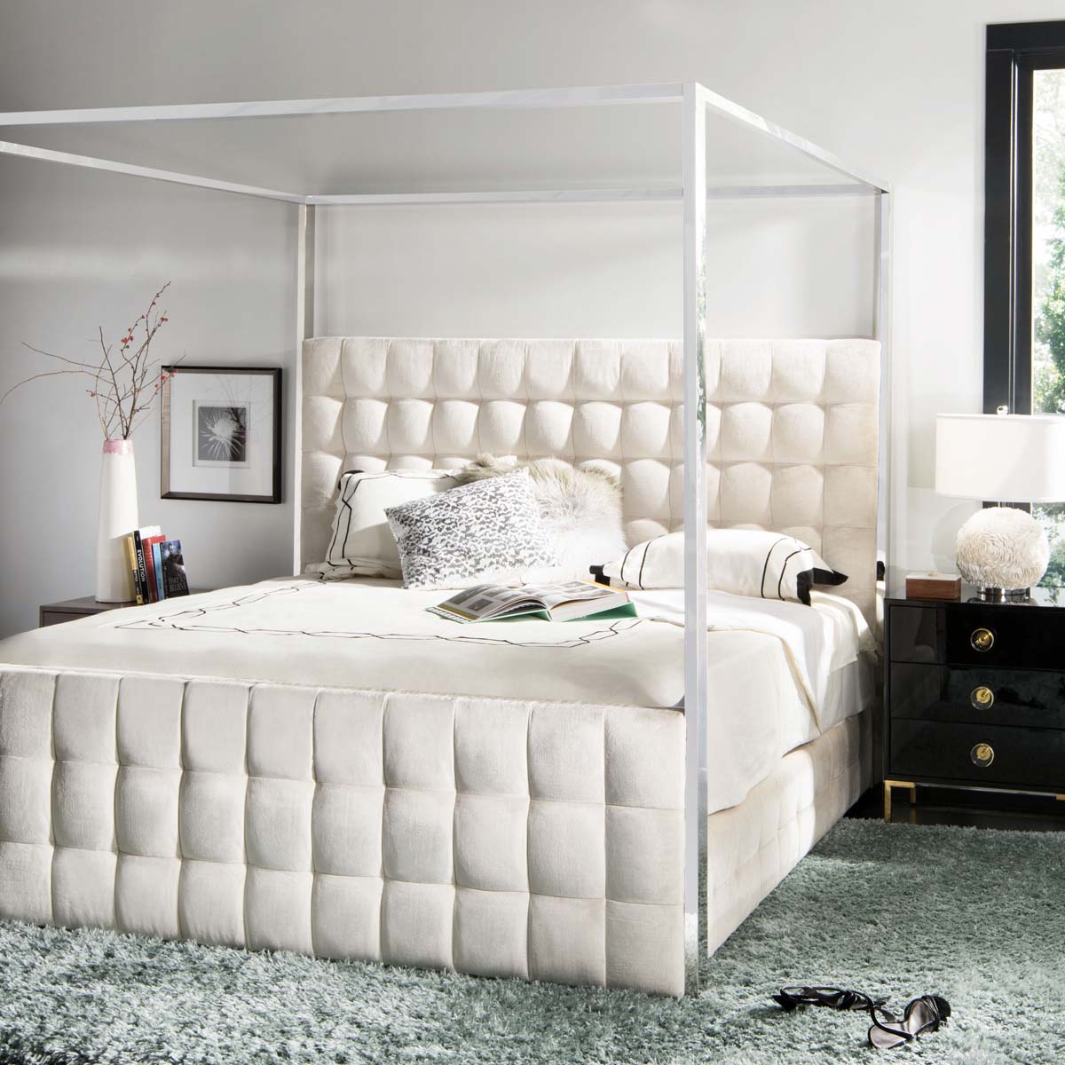 Alecxi Velvet King Bed | Safavieh Couture – KNT7036