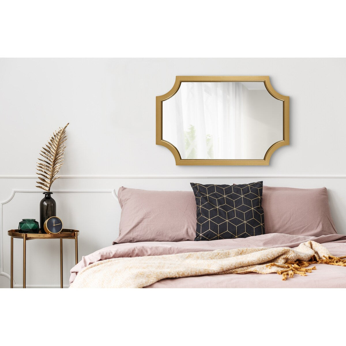 Kate and Laurel Hogan Scalloped Wood Framed Mirror