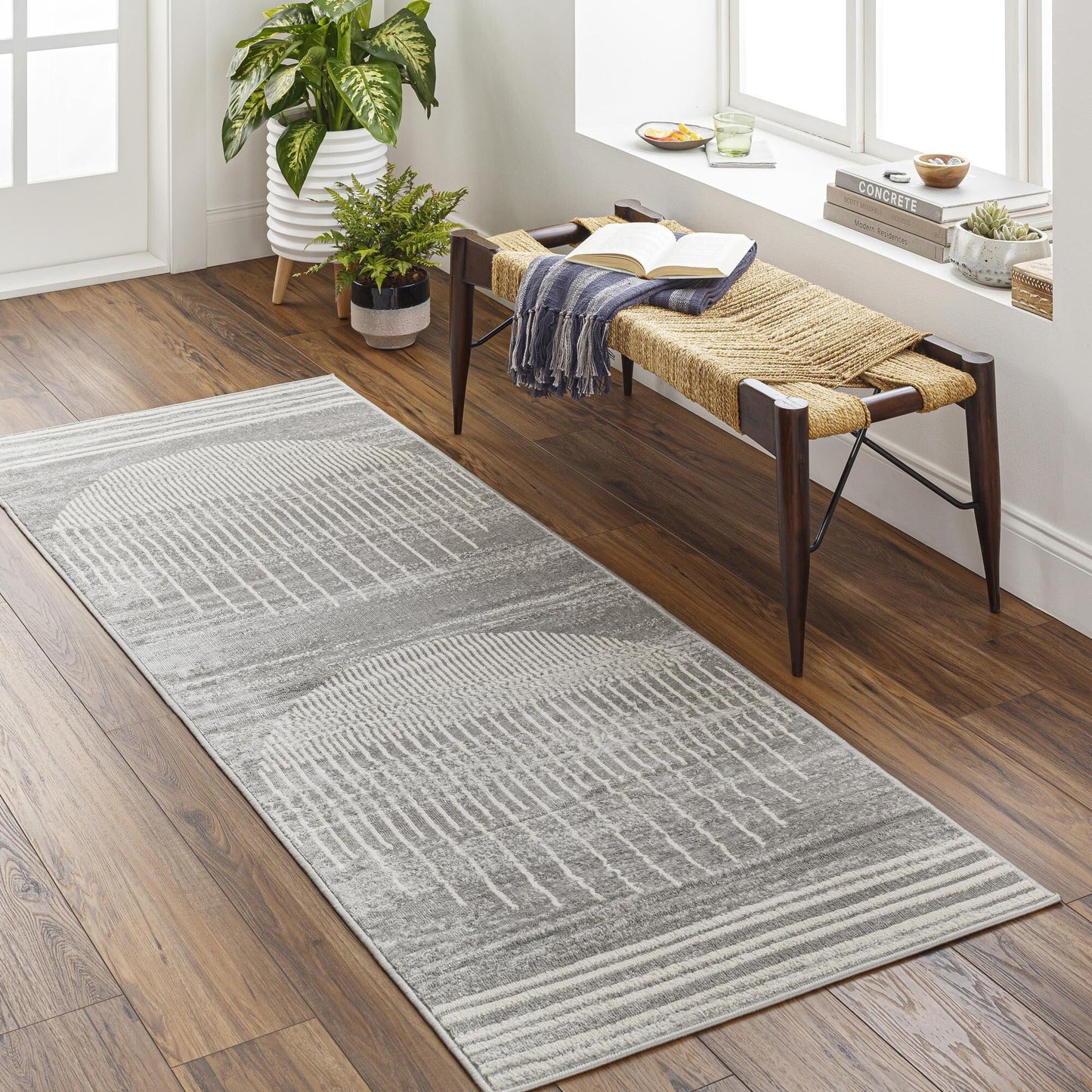 Livabliss Floransa Minimalist Ombre Area Rug
