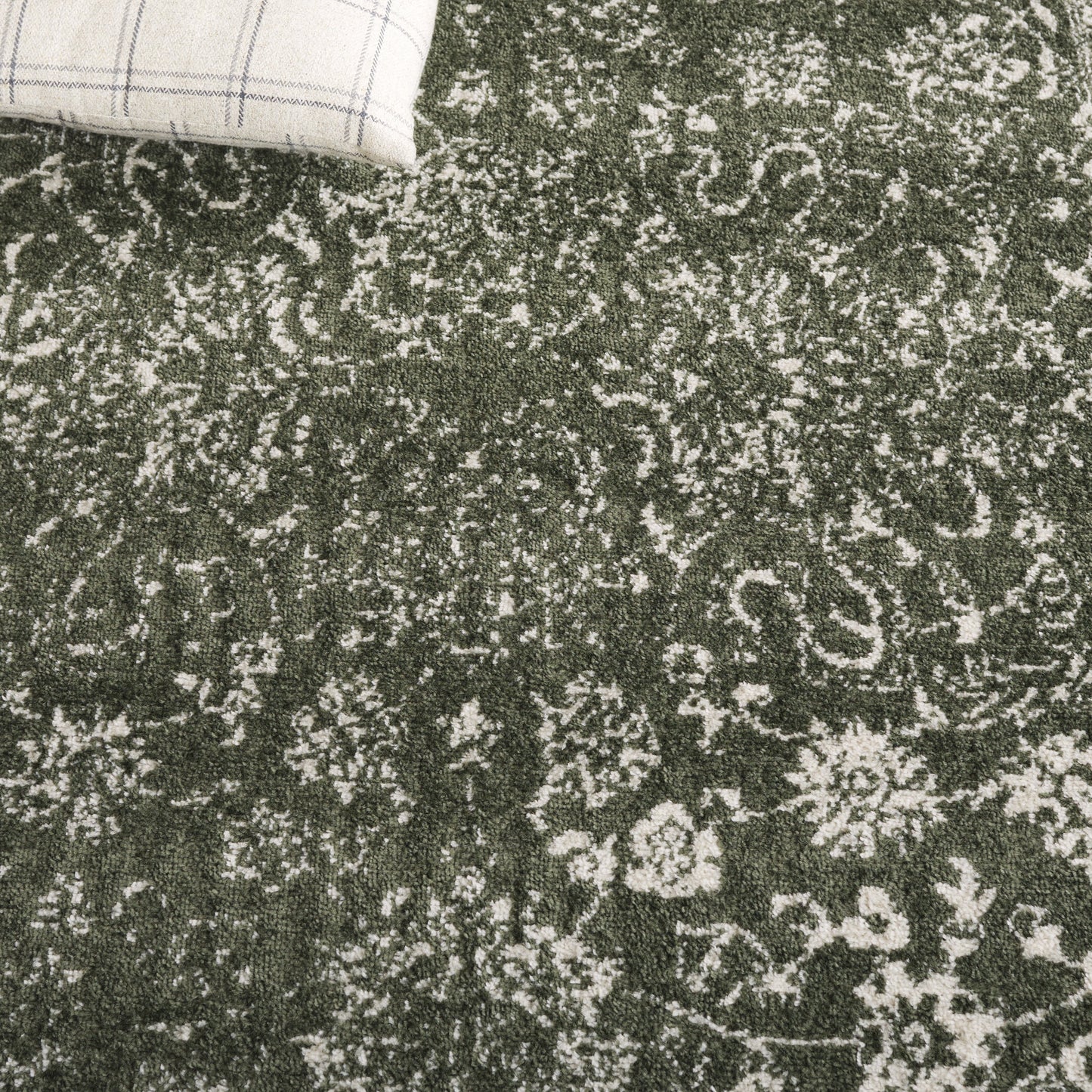 SAFAVIEH Adirondack Riin Rustic Shabby Chic Distressed Rug