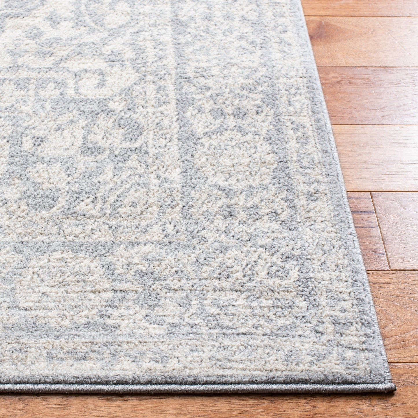 SAFAVIEH Brentwood 脼ordis Oriental Medallion Rug