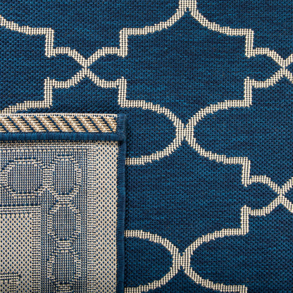 SAFAVIEH Courtyard Janell Trellis Indoor/ Outdoor Waterproof Patio Backyard Rug