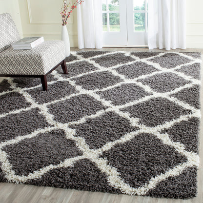 SAFAVIEH Dallas Shag Darina Trellis 1.5-inch Thick Rug
