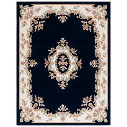 SAFAVIEH Handmade Aubusson Hale Traditional Wool Rug.
