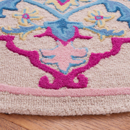 SAFAVIEH Handmade Bellagio Cailin Medallion Wool Rug