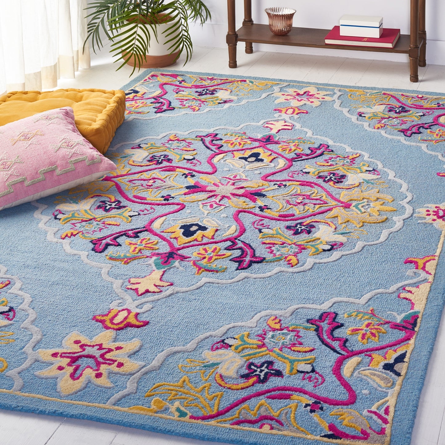SAFAVIEH Handmade Bellagio Cailin Medallion Wool Rug
