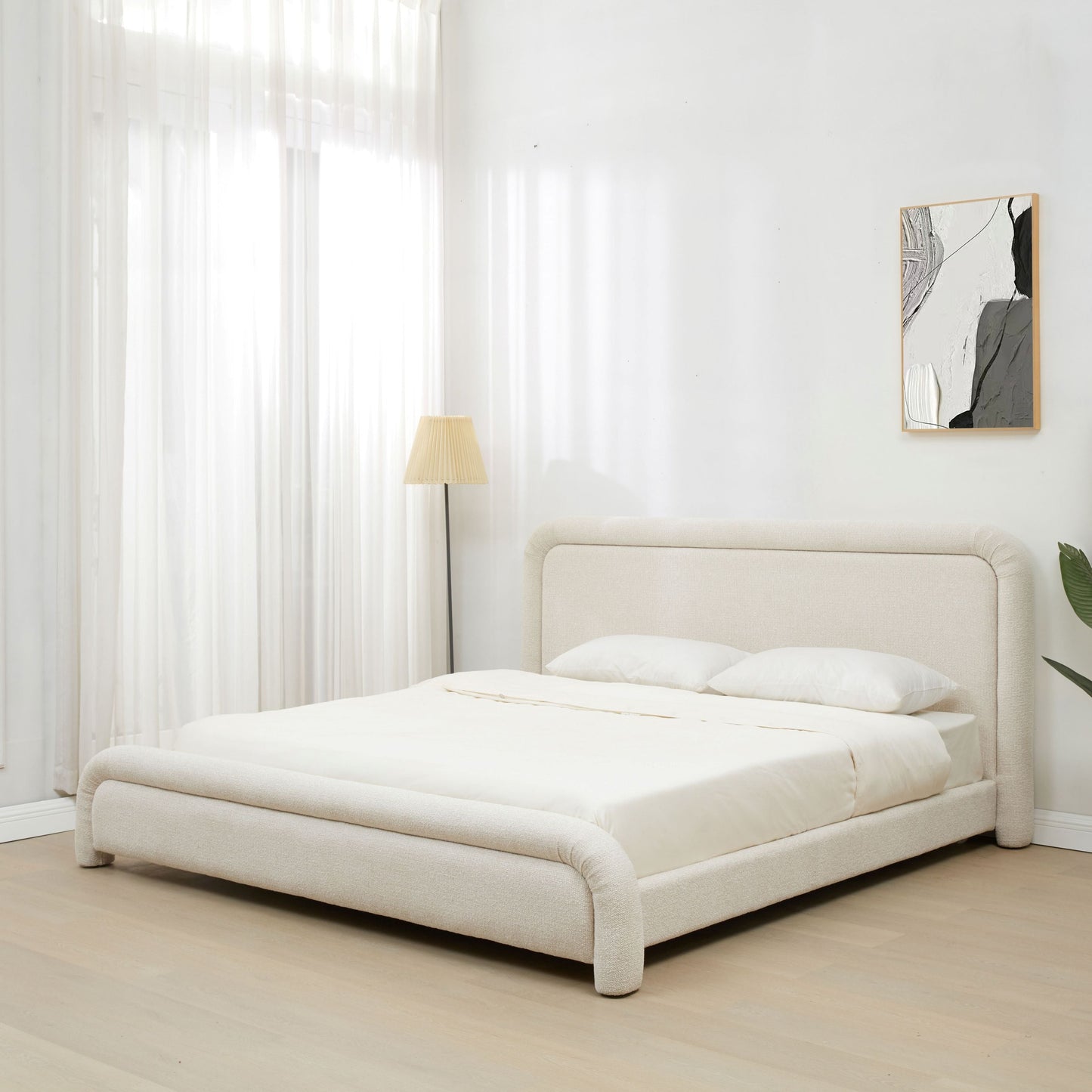 Adelle Chenille Bed | Safavieh Couture - SFV4874
