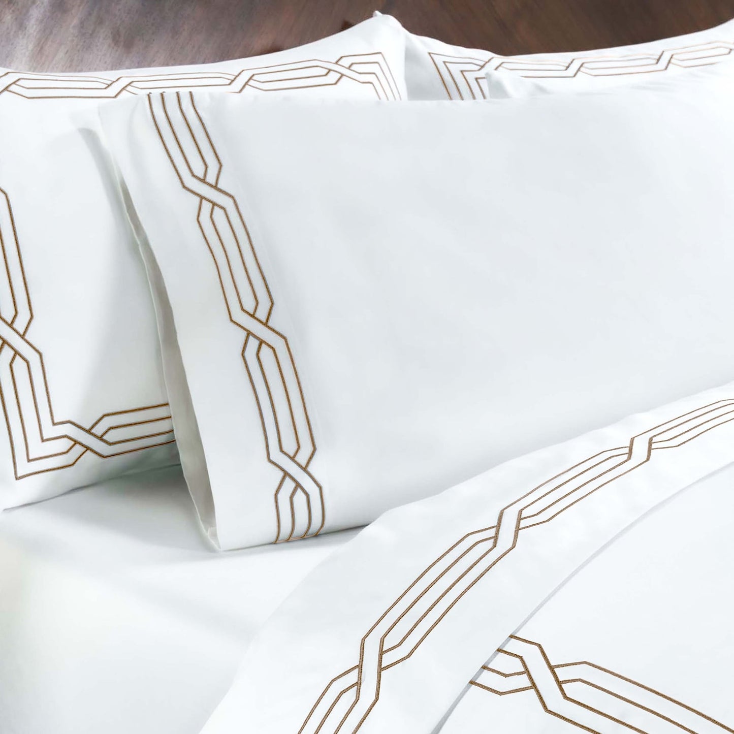 Superior Egyptian Cotton 1200 Thread Count Eco-Friendly Solid Sheet Set